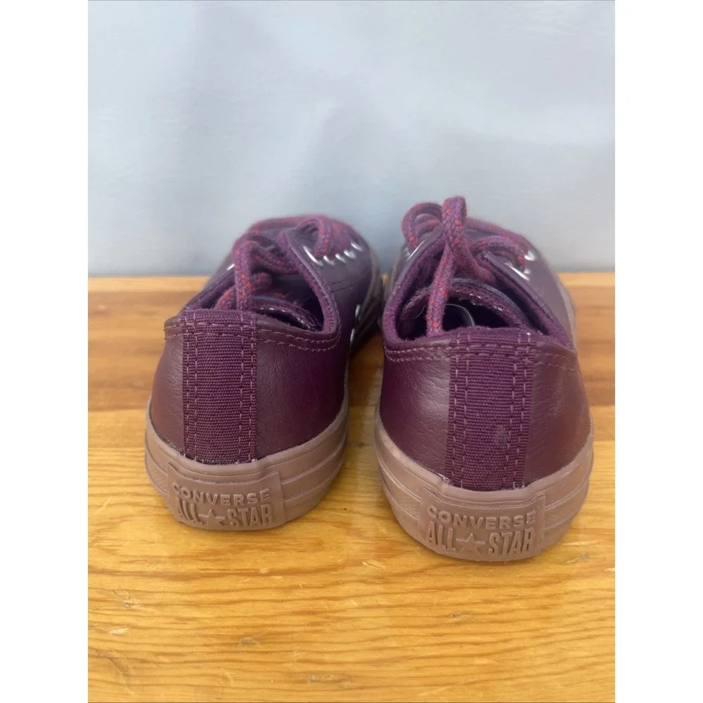 Converse all low